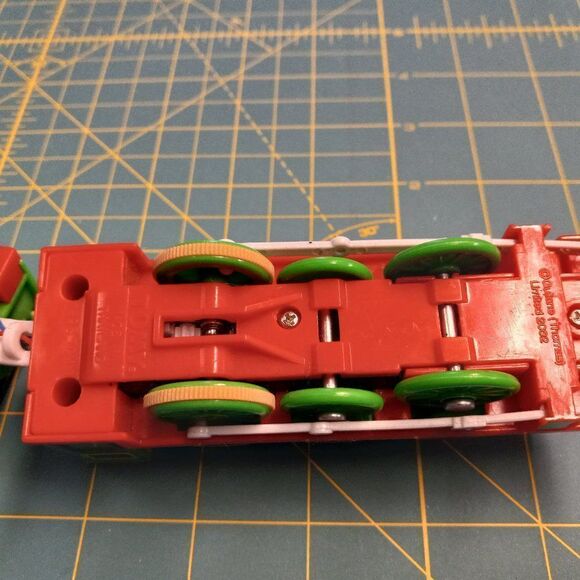 TOMY Train Henry and log car - Picture 3 of 7